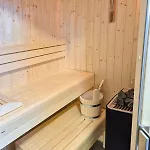 Traumhafte Mit Garten Und Sauna An Der Kueste