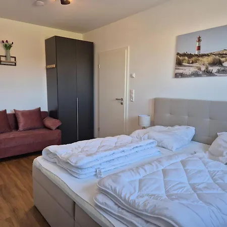 Traumhafte Mit Garten Und Sauna An Der Kueste