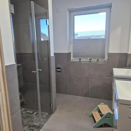 Traumhafte Mit Garten Und Sauna An Der Kueste