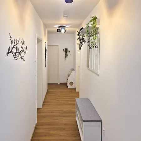 Traumhafte Mit Garten Und Sauna An Der Kueste