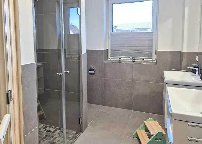 Traumhafte Mit Garten Und Sauna An Der Kueste *