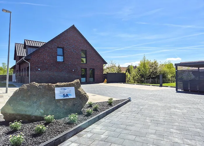 Traumhafte Mit Garten Und Sauna An Der Kueste 多努姆